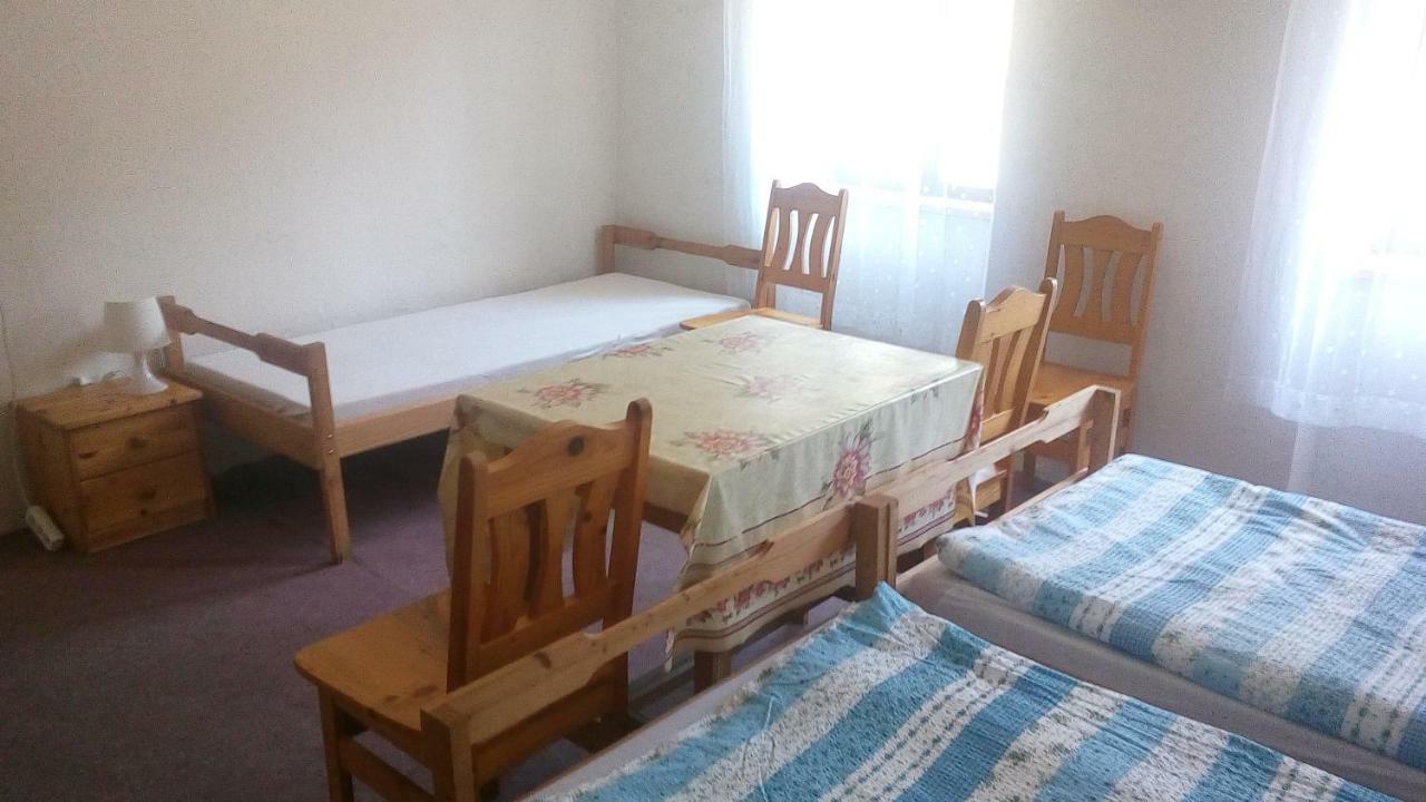 Pronajem Pokoju Belle Vue Lägenhet Vranov nad Dyjí Exteriör bild